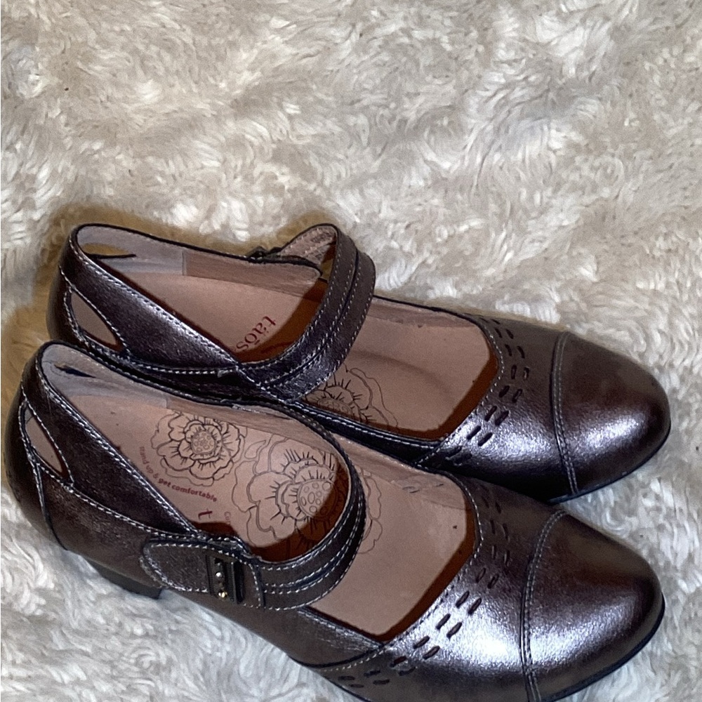 Taos Heels Women pewter Stunner metallic Leather Mary Jane shoes size 8 - Picture 3 of 7